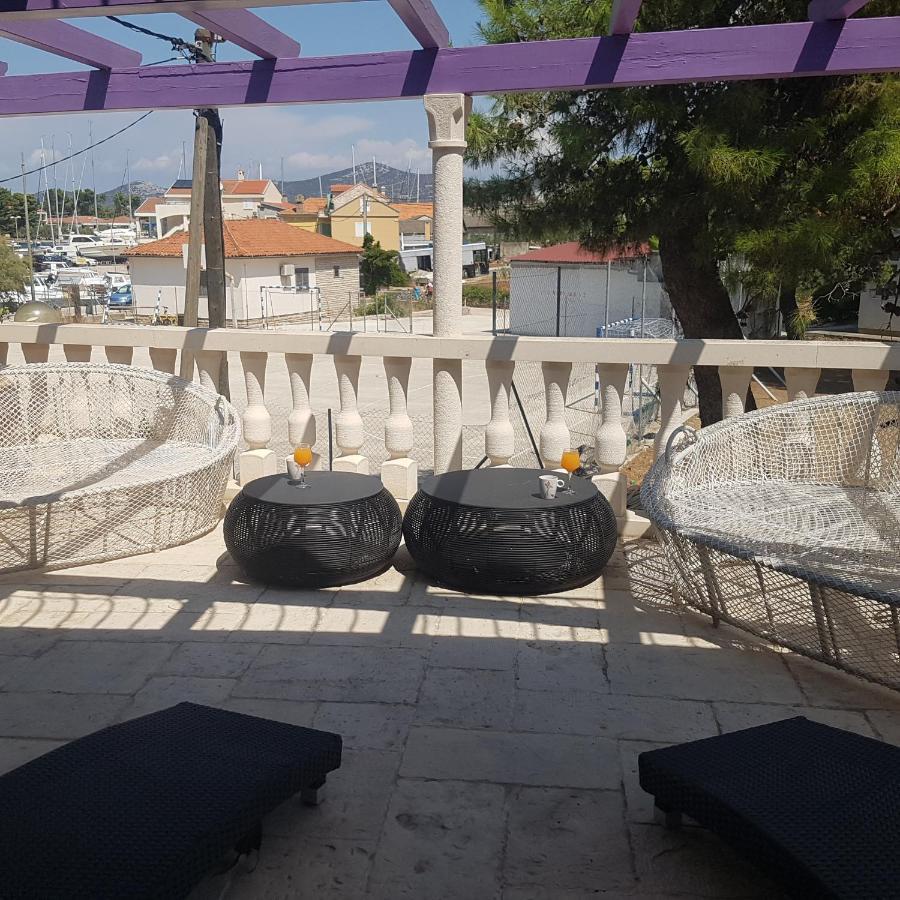Apartament Jardin Kapetanova Kuca Veli Iž Zewnętrze zdjęcie