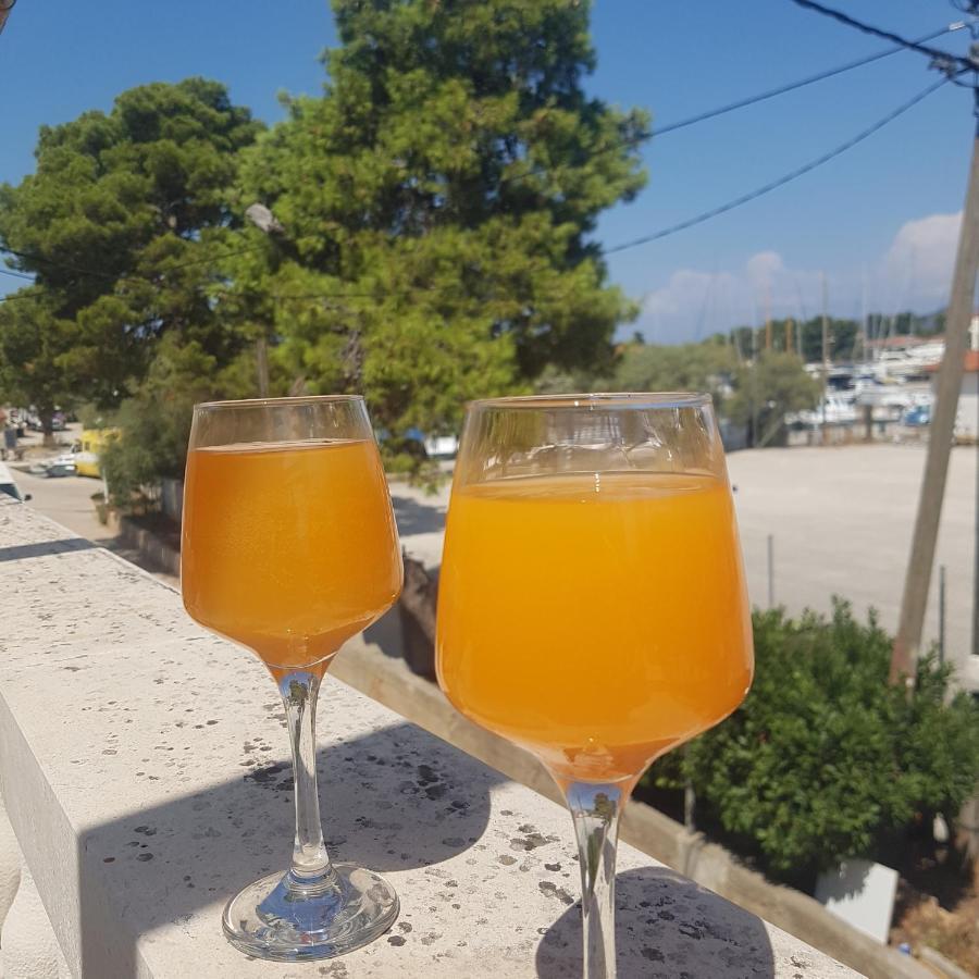 Apartament Jardin Kapetanova Kuca Veli Iž Zewnętrze zdjęcie