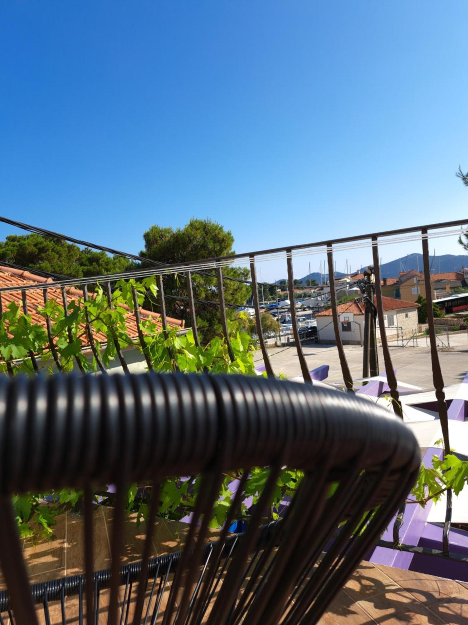 Apartament Jardin Kapetanova Kuca Veli Iž Zewnętrze zdjęcie